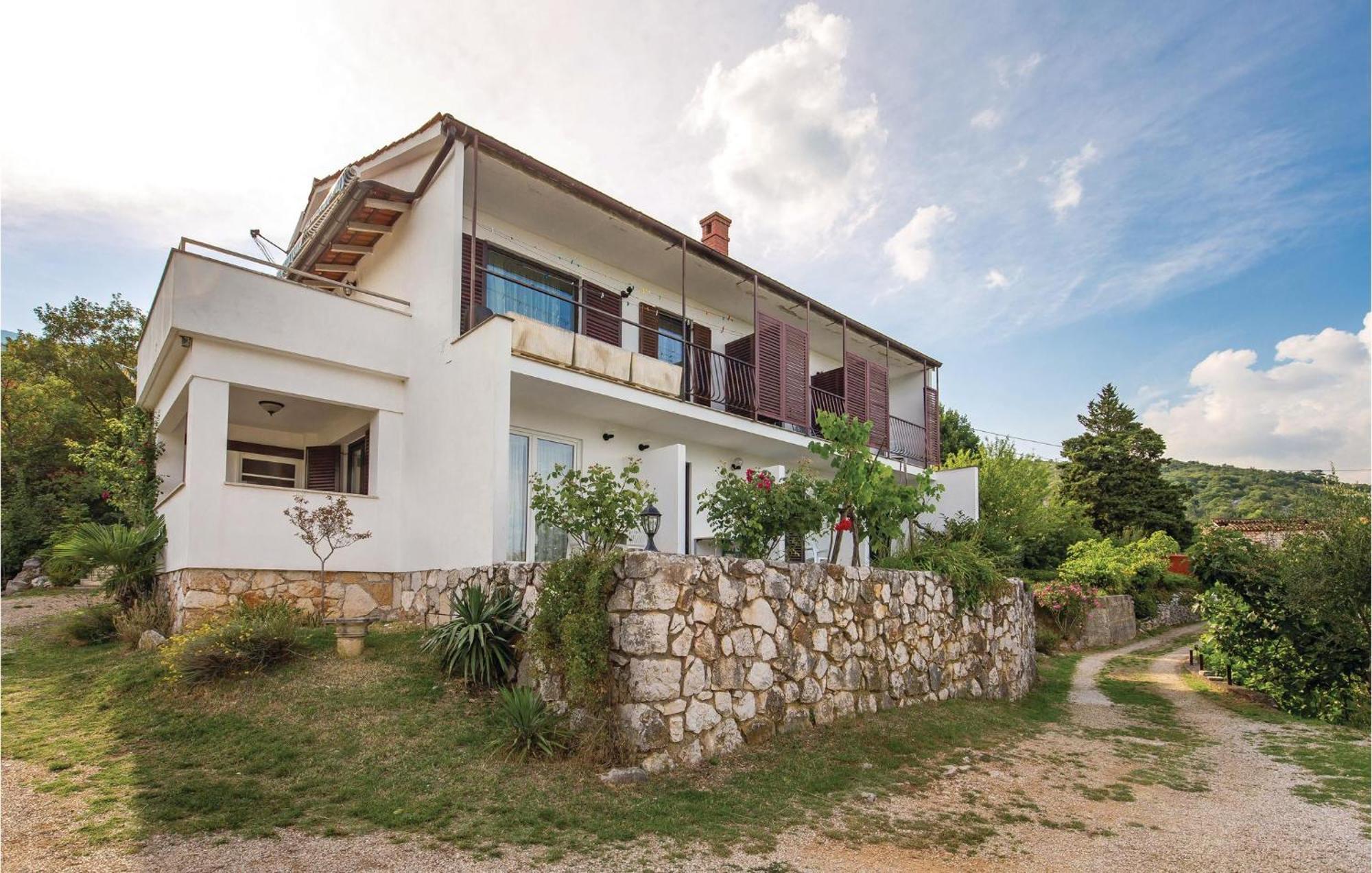 Lovely Apartment In Brsec With House Sea View Extérieur photo